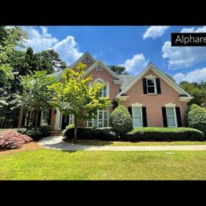 Home for Sale with POOL in Alpharetta - 5 bedrooms - 4.5 baths #AtlantaHomesForSale