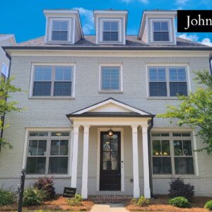 INSIDE A LUXURIOUS HOME FOR SALE in Johns Creek, Georgia - 5 Beds - 4.5 Baths