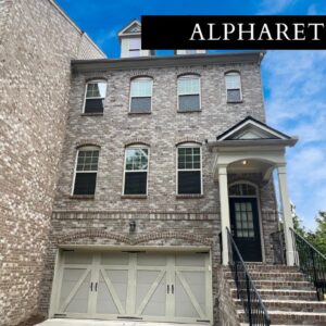 A MUST SEE - STUNNING TOWNHOME IN ALPHARETTA, GA -3 BEDROOM