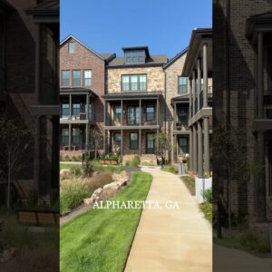 Would you like a tour to these beautiful townhomes in #Alpharetta ?  #realestate #homeforsale